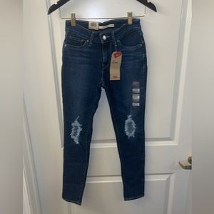 NWT Levi skinny jeans